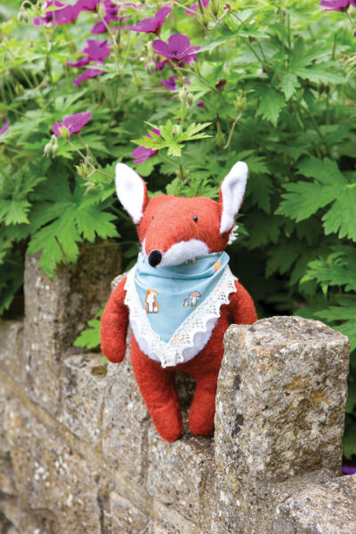Instant Softies by Isabelle Ewing - Stuffed Fox Image - CT Publishing - Quiltblox.com