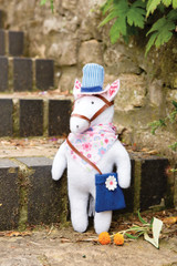 Instant Softies by Isabelle Ewing - Stuffed Horse Image - CT Publishing - Quiltblox.com
