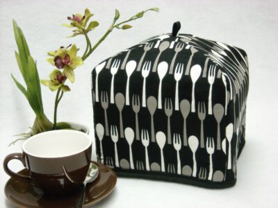 QB127 - Tea Cozy - Forks and Spoons