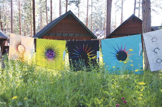 Sisters - Quilts on a Line