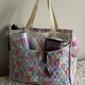 The Quilted Carryall - in Use
