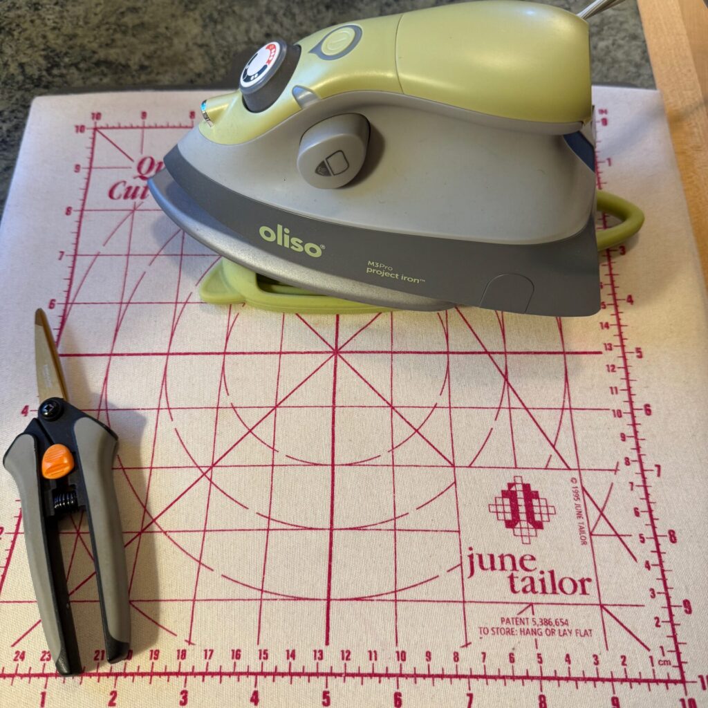 Small Pressing Station