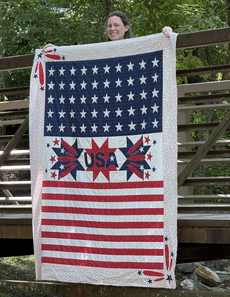 Thread White and Boom - Quilt by Sew Worthy Mama