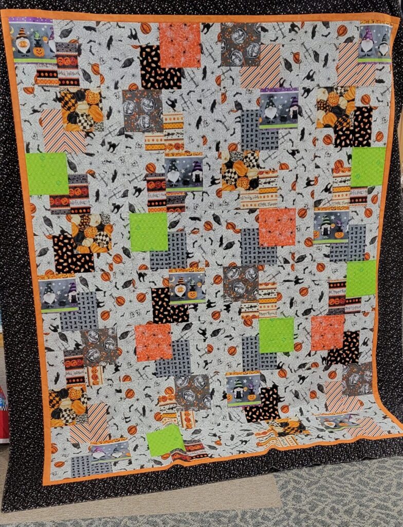 Beverly Fugazzi - Halloween Quilt Show - Gnome Halloween