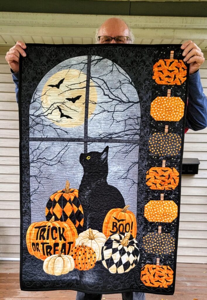 Beverly Fugazzi - Halloween Quilt Show - Halloween Panel Quilt