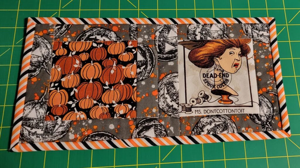 Beverly Fugazzi - Halloween Quilt Show - Spooky Mug Rug - 1