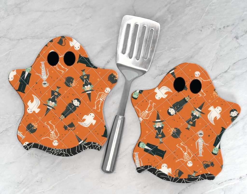 Joyce Minnis - Halloween Quilt Show - Ghostly Hot Pads
